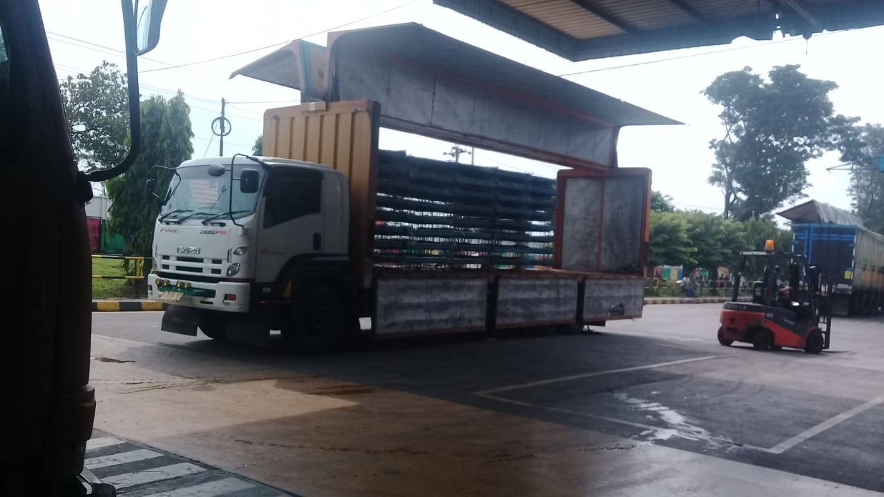Sewa Truk Wing Box Solusi Angkutan Barang Antar Kota yang Aman dan Efisien
