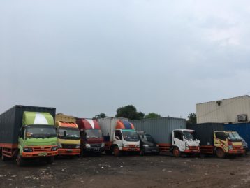 rental mobil box